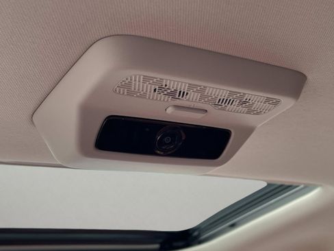 New 2026 Kia Carnival SX w/ SX Dark Edition Package FWD image 18
