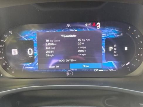 Used 2024 Volvo XC40 B5 Plus w/ Protection Package Premier AWD/4WD image 12