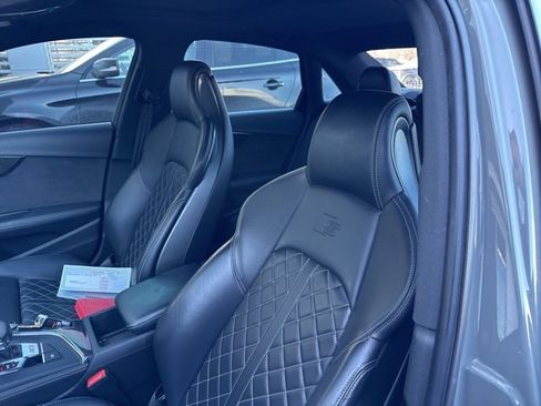 Used 2019 Audi S4 Premium Plus w/ Premium Plus Package image 6
