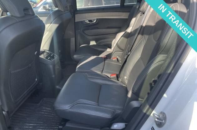 Certified 2025 Volvo XC90 T8 Ultra AWD/4WD image 3