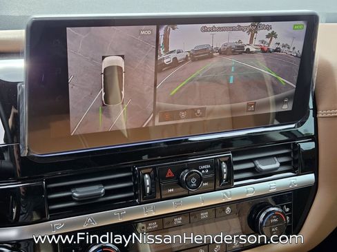 New 2026 Nissan Pathfinder Platinum image 14