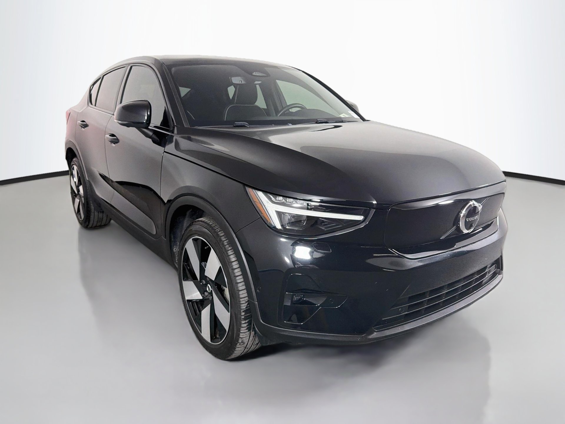 Certified 2023 Volvo C40 P8 Recharge Ultimate AWD/4WD image 3