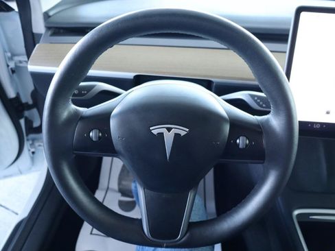Used 2023 Tesla Model 3 Standard Range RWD image 19