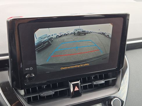 Used 2024 Toyota Corolla LE image 9