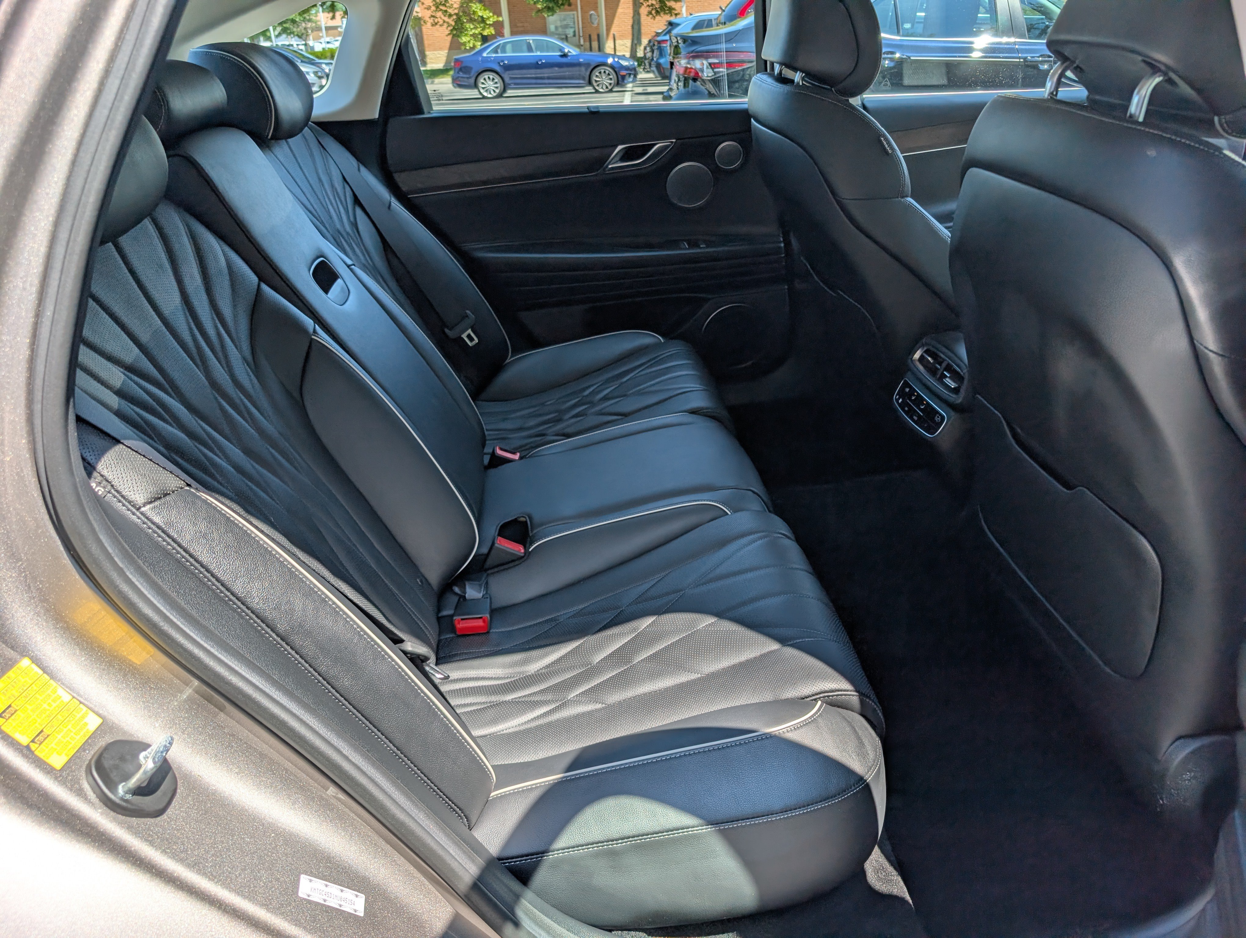 Used 2021 Genesis G80 3.5T AWD/4WD image 13