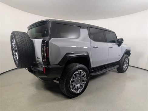 Used 2024 GMC Hummer EV 3X w/ LPO, Illumination Package image 7