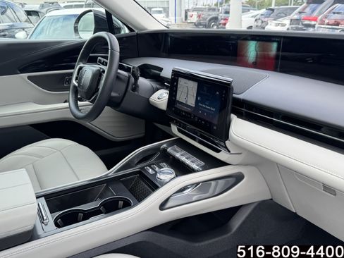 Used 2026 Lincoln Nautilus Premier w/ Equipment Group 102A AWD/4WD image 31