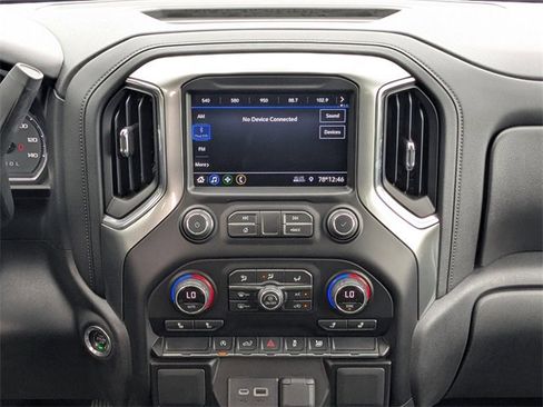 Used 2021 Chevrolet Silverado 1500 LT image 18