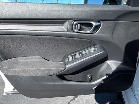 Used 2025 Honda Civic Sport image 18