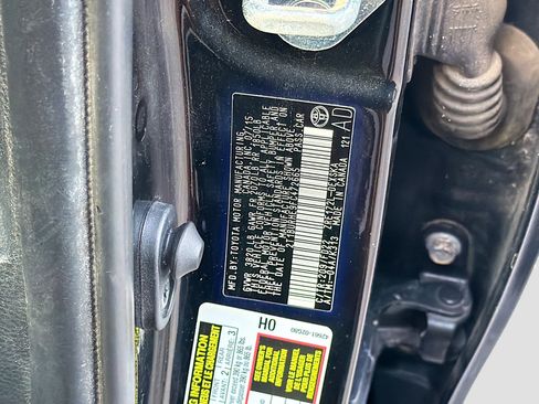 Used 2015 Toyota Corolla S image 36