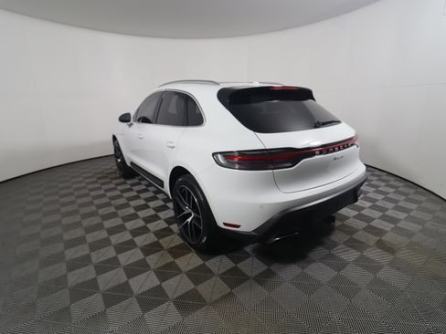 Used 2023 Porsche Macan image 3