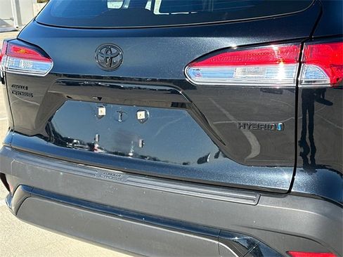 Used 2024 Toyota Corolla Cross S image 5