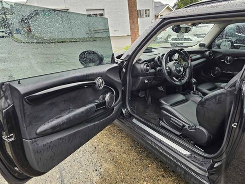 Used 2015 MINI Cooper S image 17