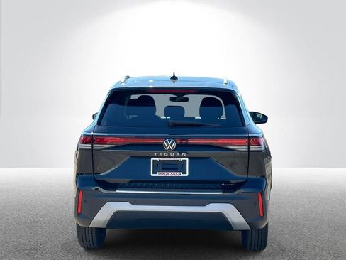 New 2025 Volkswagen Tiguan S AWD/4WD image 4