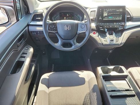 Used 2023 Honda Odyssey EX image 11