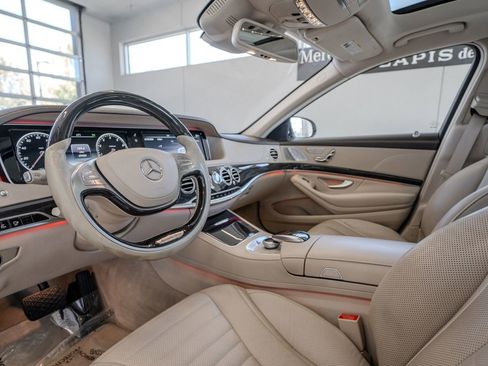 Used 2016 Mercedes-Benz S 550 Sedan image 6