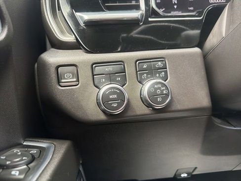 Used 2024 GMC Sierra 1500 SLT w/ SLT Premium Plus Package AWD/4WD image 36