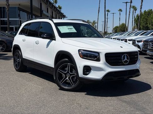 New 2026 Mercedes-Benz GLB 250 image 1