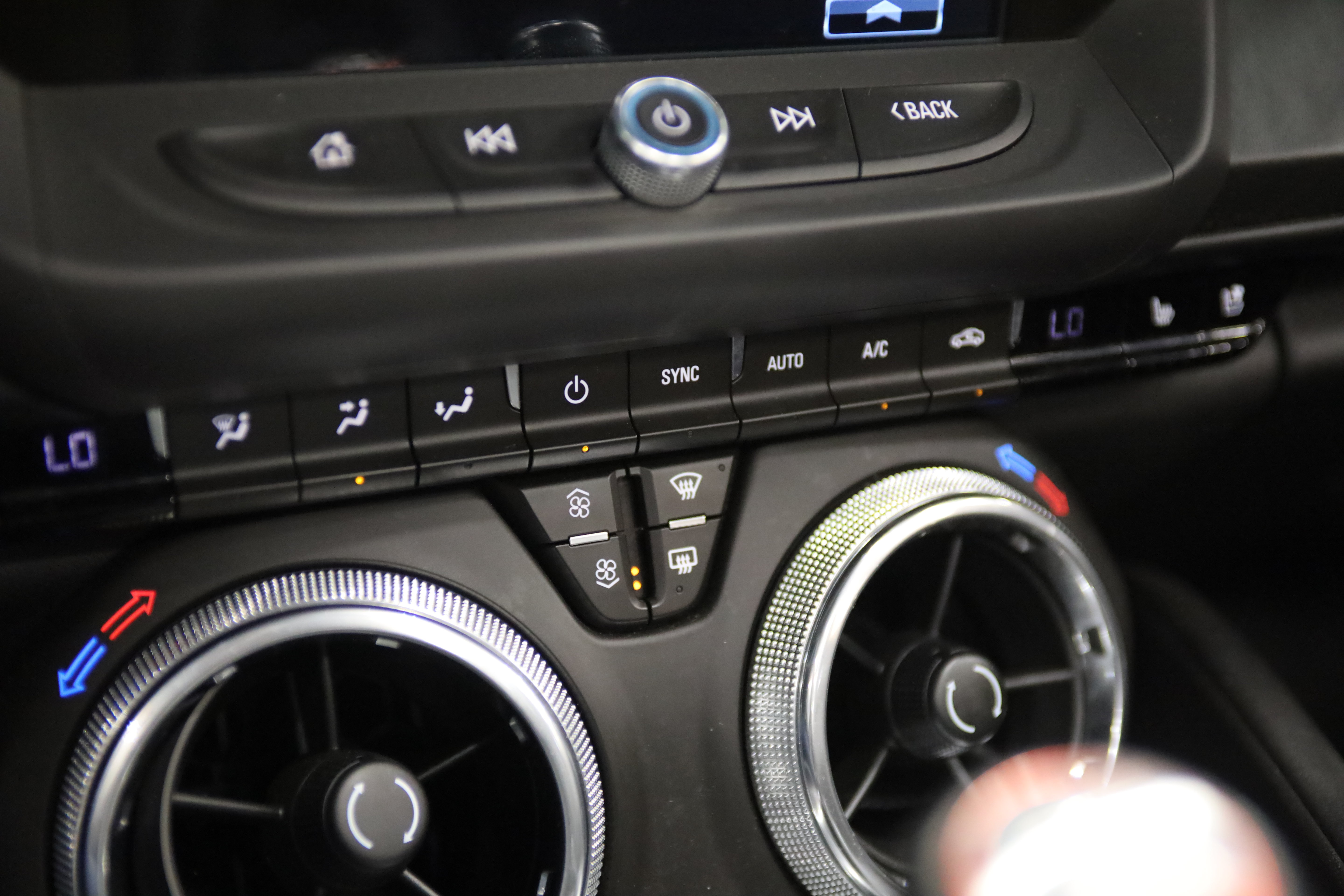 Used 2017 Chevrolet Camaro SS RWD image 36