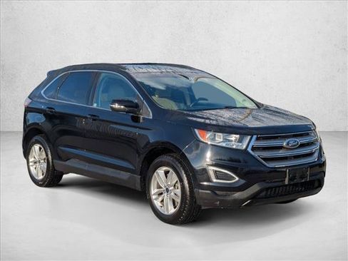 Used 2017 Ford Edge SEL w/ Equipment Group 201A AWD/4WD image 3