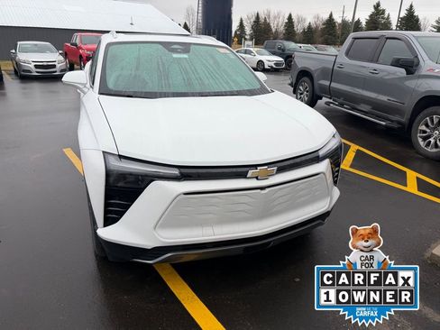 Used 2024 Chevrolet Blazer EV LT image 2