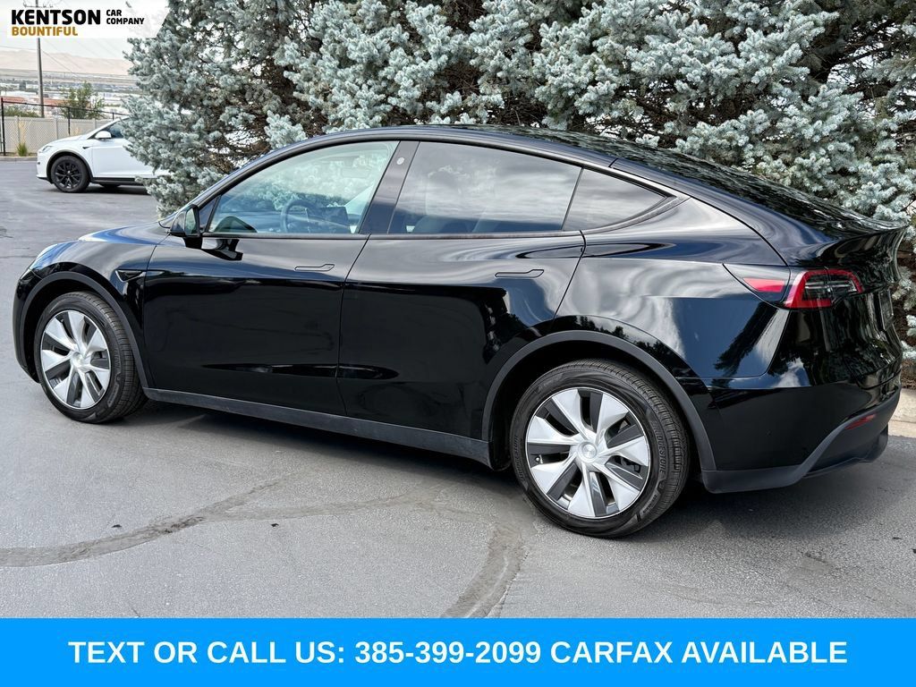Used 2023 Tesla Model Y Long Range AWD/4WD image 5