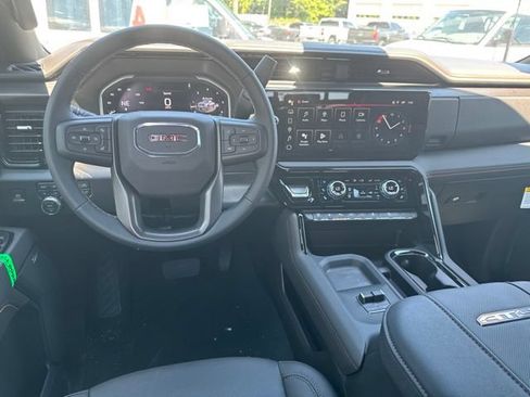 New 2026 GMC Sierra 2500 AT4 w/ AT4 Premium Plus Package AWD/4WD image 8