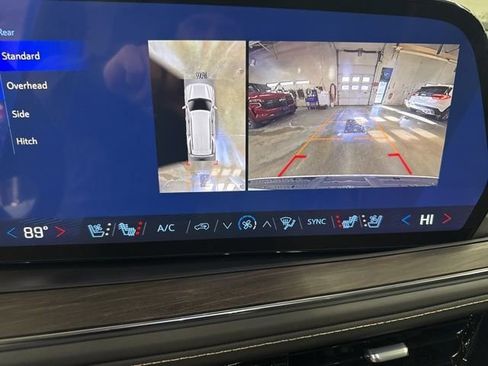 New 2026 Chevrolet Tahoe Premier w/ Sun And Tow Package AWD/4WD image 16