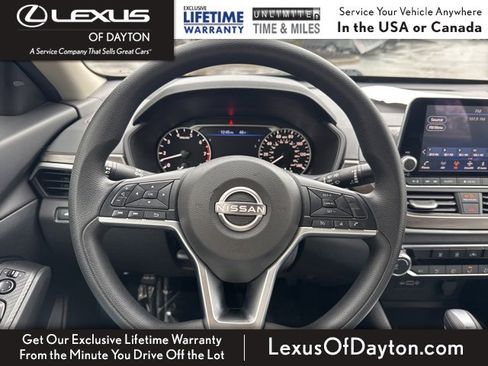 Used 2024 Nissan Altima 2.5 SV image 15