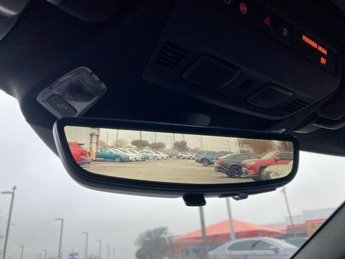 Used 2021 Chevrolet Corvette Stingray Preferred Cpe w/ Z51 Performance Package image 28