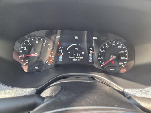 Used 2025 Jeep Compass Latitude image 34