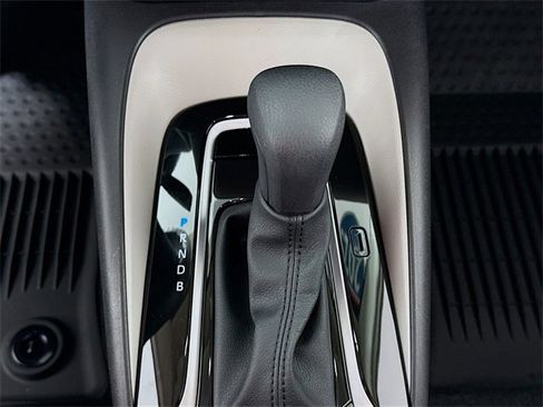 Certified 2025 Toyota Corolla LE image 19