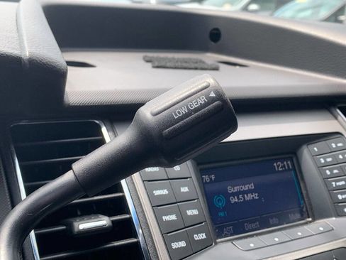 Used 2017 Ford Taurus Police Interceptor AWD image 16