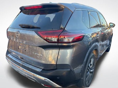 Used 2023 Nissan Rogue Platinum w/ Platinum Premium Package image 3