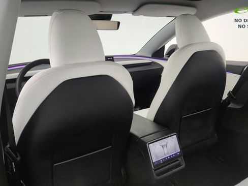 Used 2025 Tesla Model 3 Long Range RWD image 40