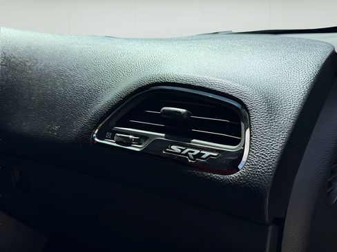 Used 2016 Dodge Challenger SRT Hellcat RWD image 21