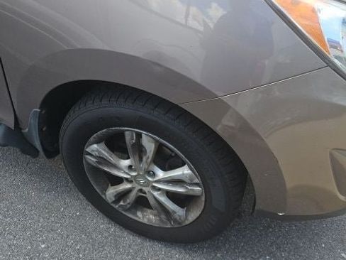 Used 2013 Hyundai Tucson GLS FWD image 13