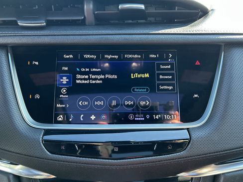 Used 2021 Cadillac XT6 Luxury image 16