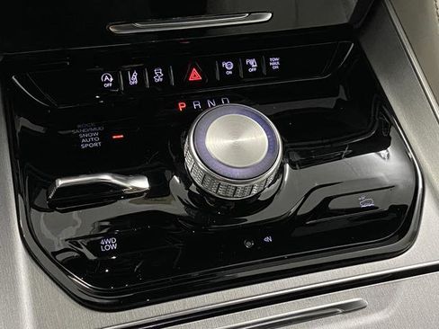 New 2026 Jeep Grand Wagoneer L w/ Premium Group I image 23