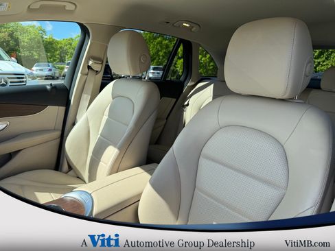 Used 2021 Mercedes-Benz GLC 300 4MATIC image 18