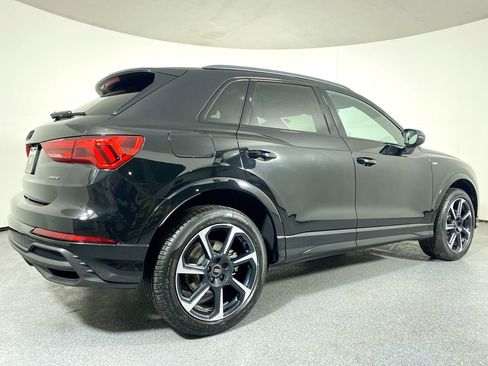 Certified 2025 Audi Q3 2.0T Premium Plus w/ Premium Plus Package image 37