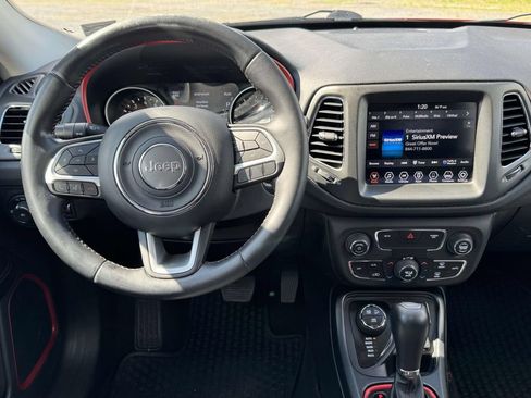 Used 2019 Jeep Compass Trailhawk AWD/4WD image 16