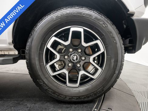 Used 2024 Ford Bronco Outer Banks AWD/4WD image 30