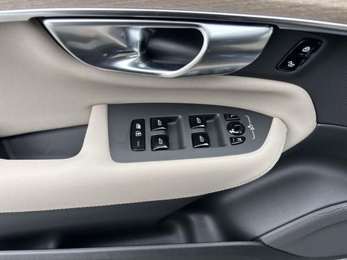 New 2026 Volvo XC90 B5 Plus image 14