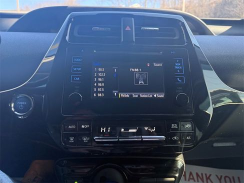 Used 2019 Toyota Prius XLE image 19