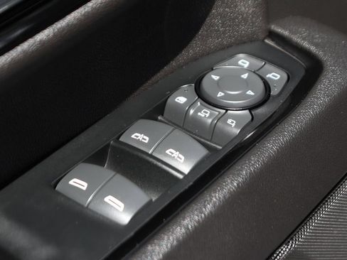 Used 2024 GMC Sierra 2500 AT4 w/ AT4 Preferred Package AWD/4WD image 19