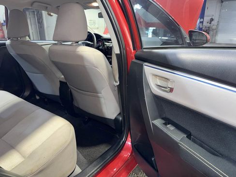 Used 2015 Toyota Corolla LE image 24