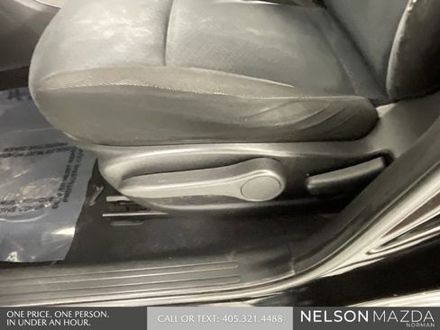 Used 2015 Nissan Juke SV w/ Technology Package image 26