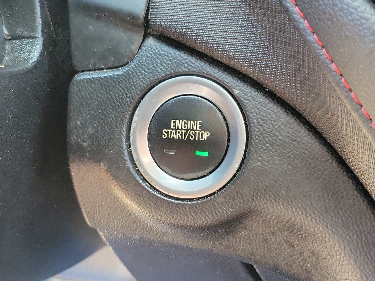 Certified 2022 Chevrolet Equinox RS w/ Infotainment Package FWD image 30