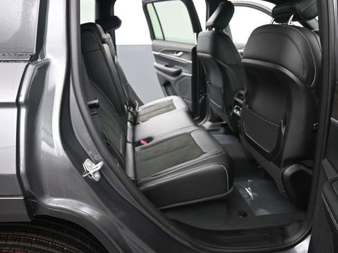 New 2026 Jeep Grand Cherokee Laredo image 15